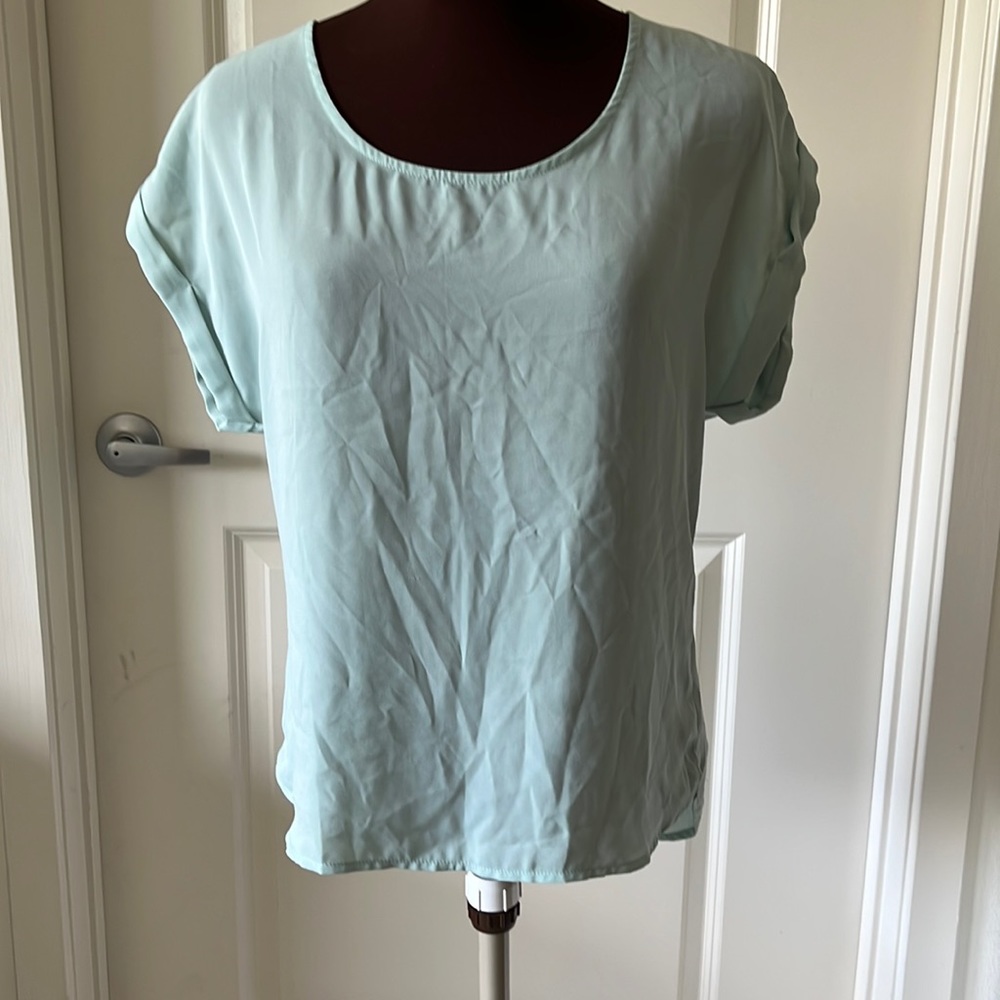 Light Blue Flowy Pink Rose Shirt. Size M